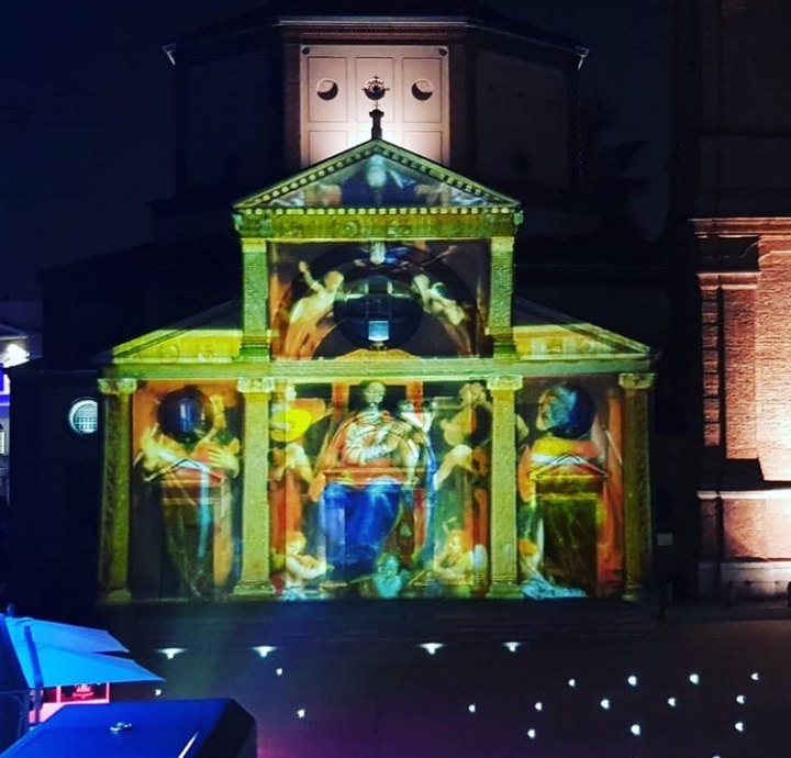 Proiezione architetturale con Gobo mapping.