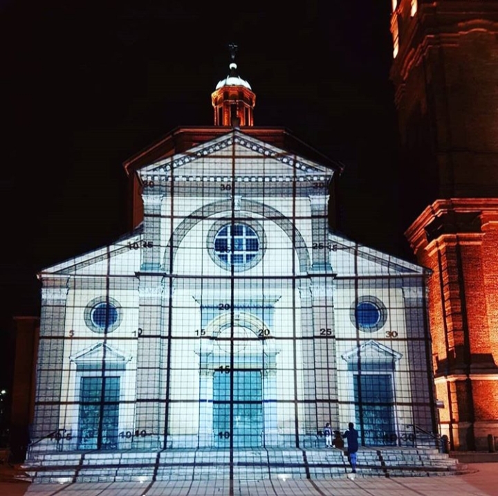 Proiezione architetturale con Gobo mapping.